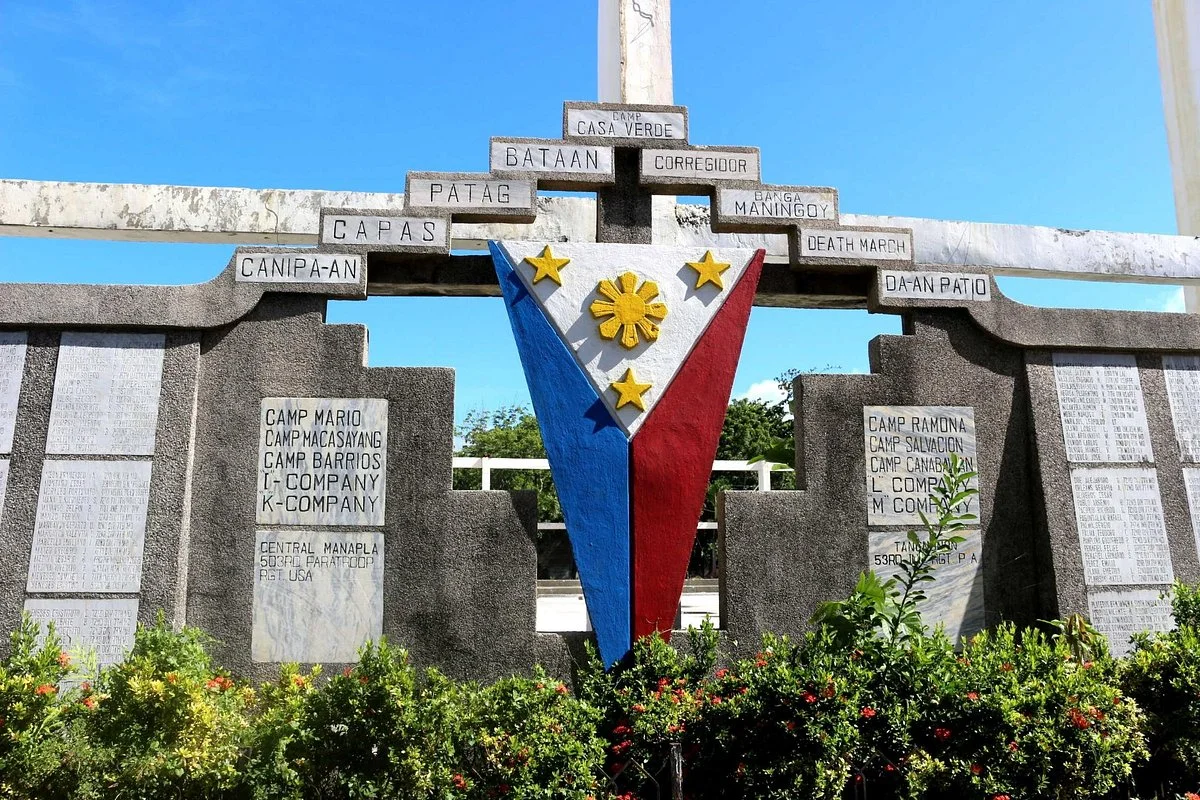 WW II Memorial Wall