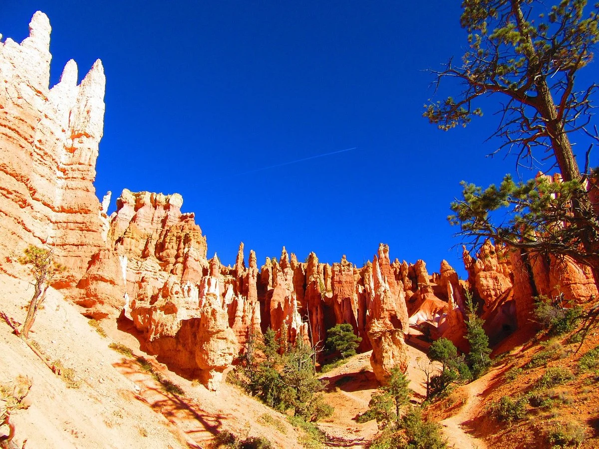 Navajo/Queens Garden Loop