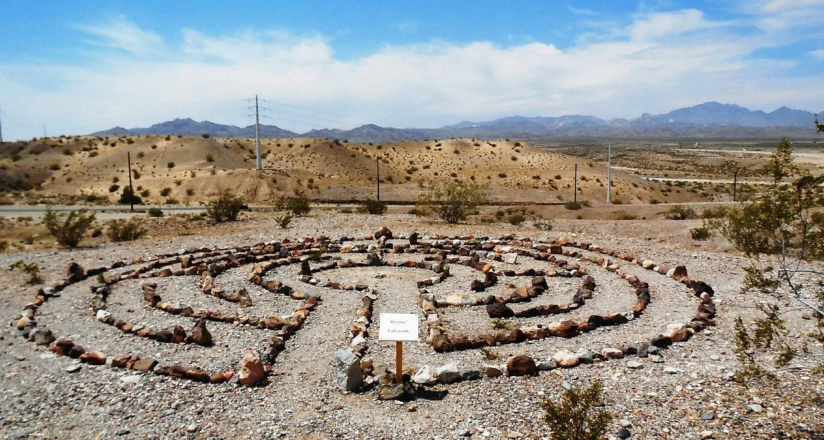 Laughlin Labyrinths