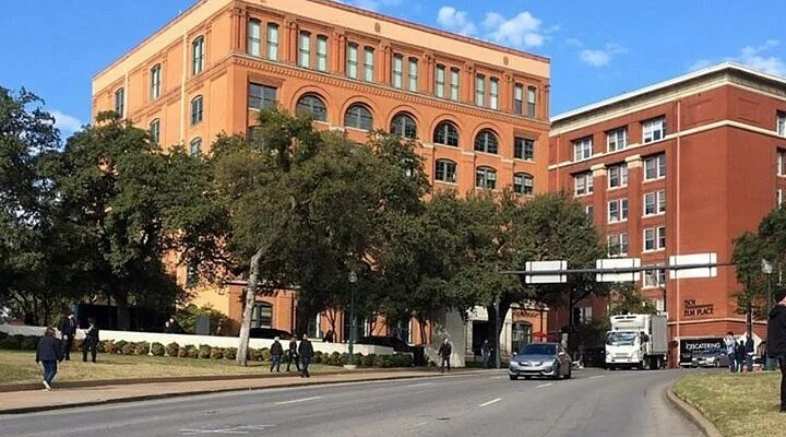 Richardson Public Library