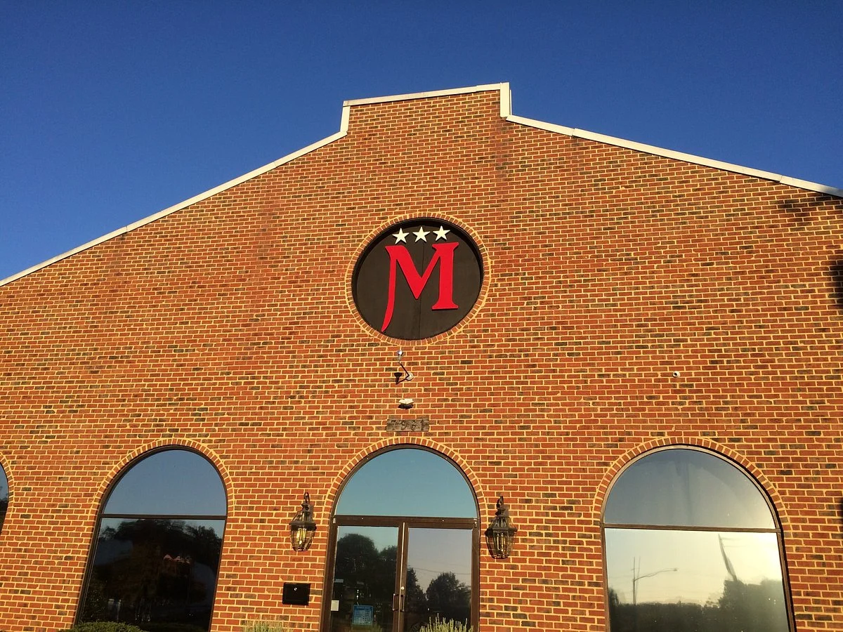 MurLarkey Distilled Spirits