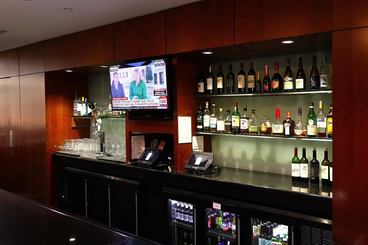United Club and Lounge - Concourse C