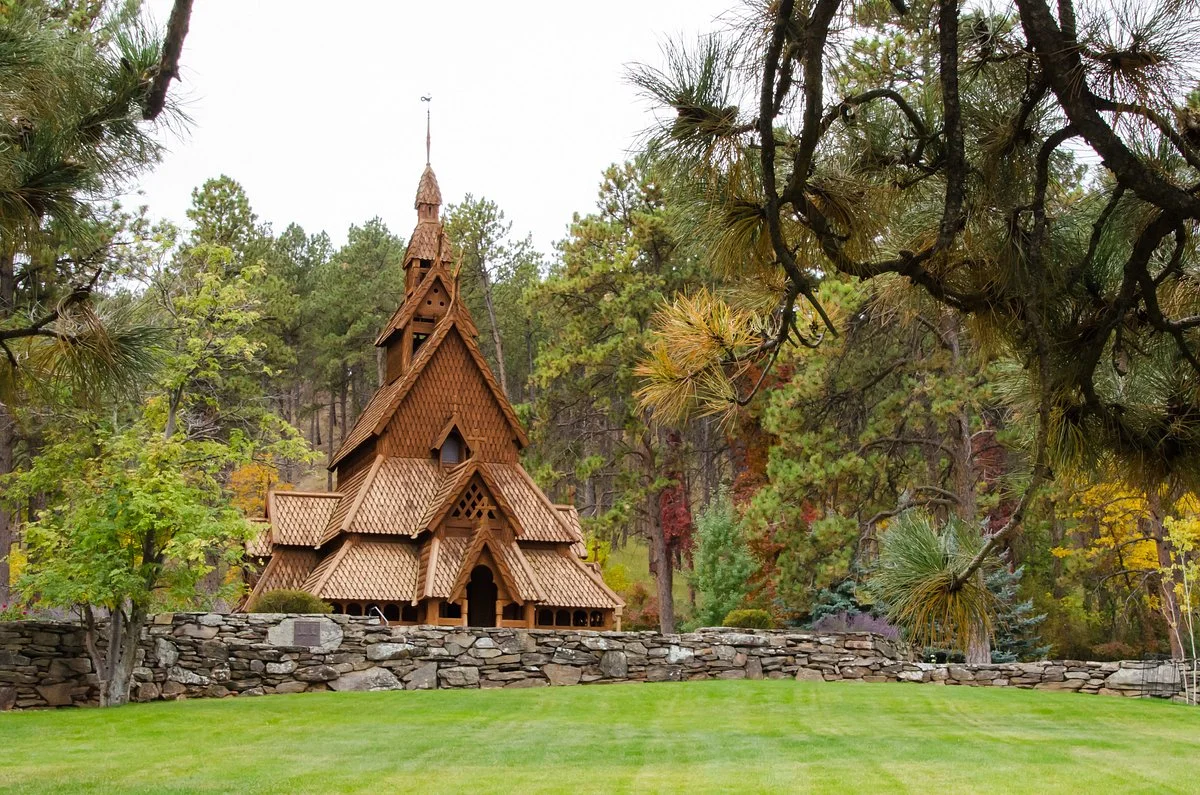 Chapel in the Hills