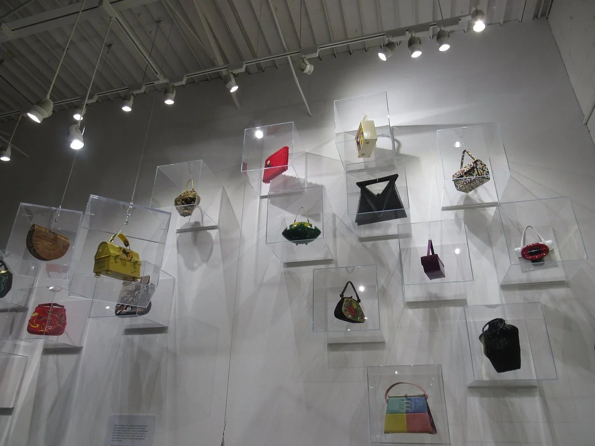 Esse Purse Museum & Store