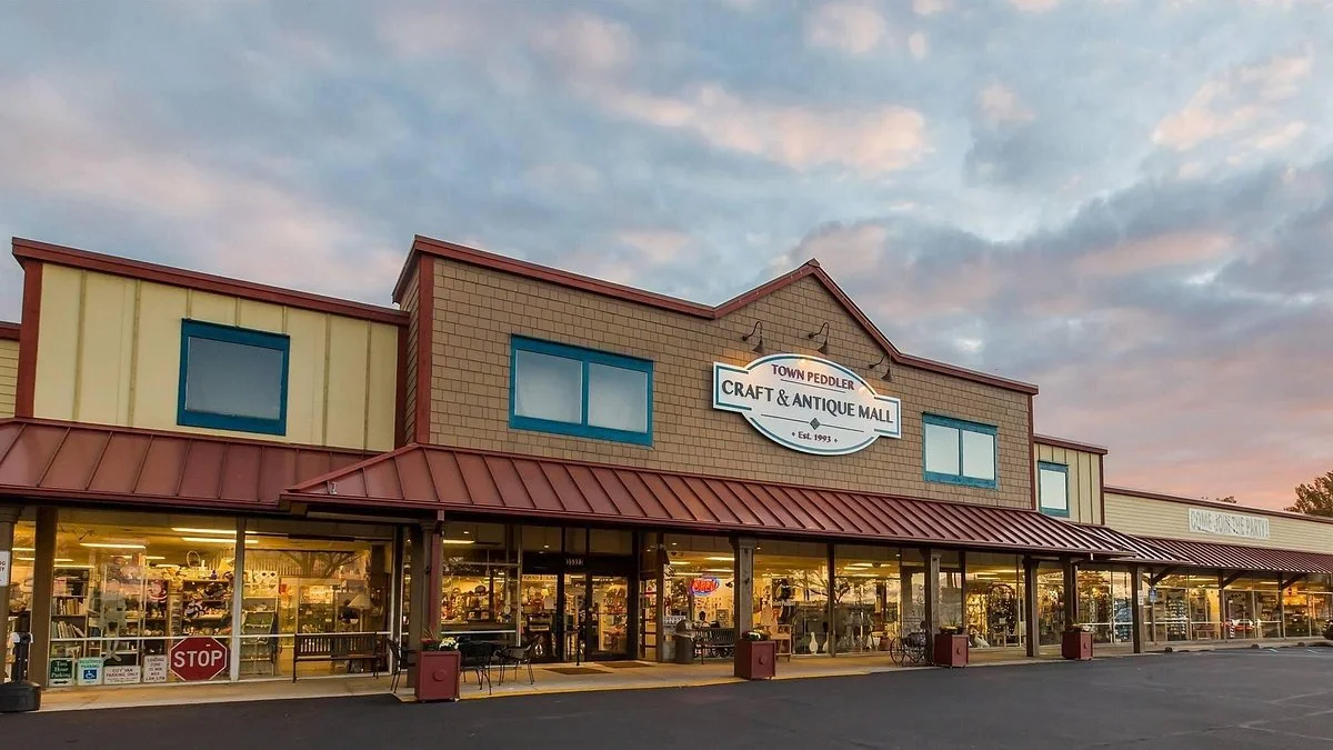 The Town Peddler Craft and Antique Mall