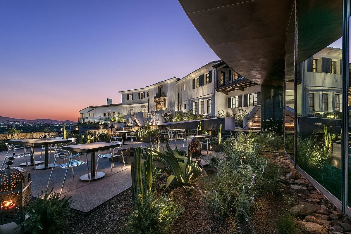 Wrigley Mansion