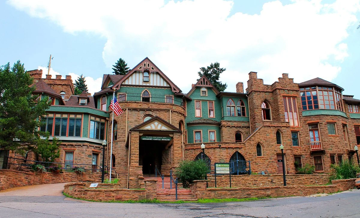 Miramont Castle Museum