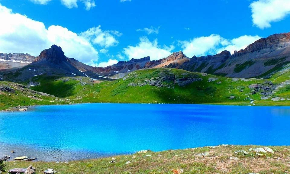 Ice Lakes Trail