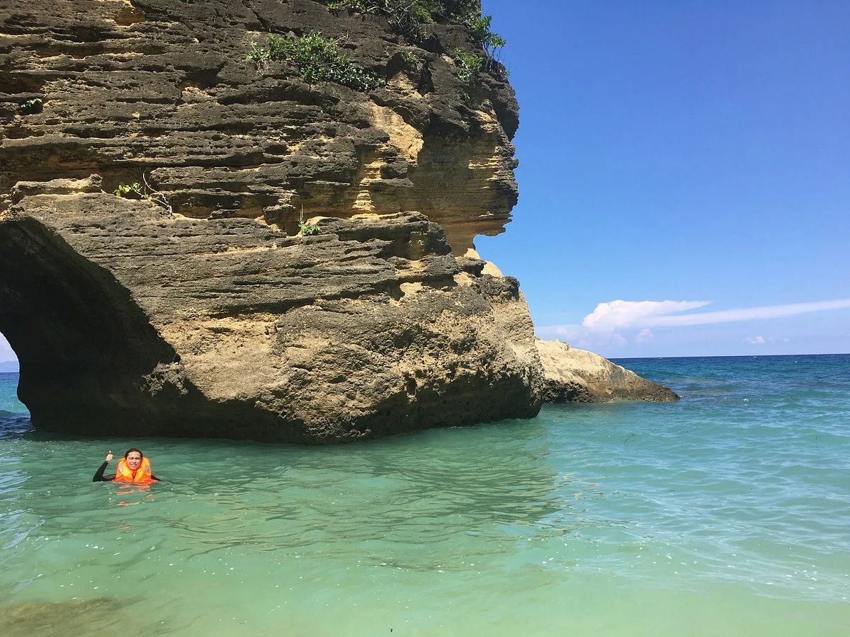 Mongpong Islet