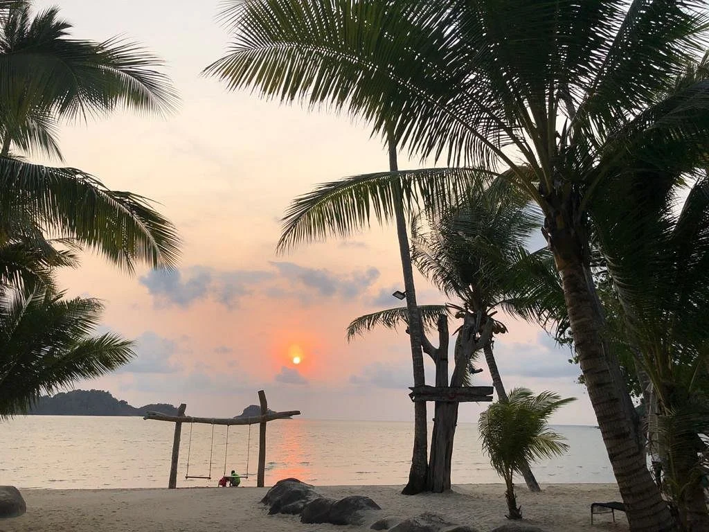 Klong Son Bay