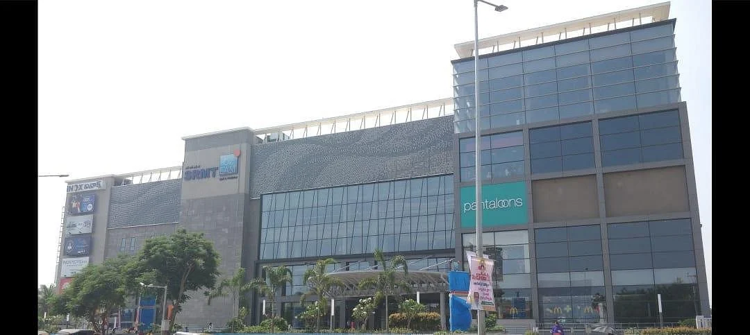 82° East SRMT Mall & Multiplex