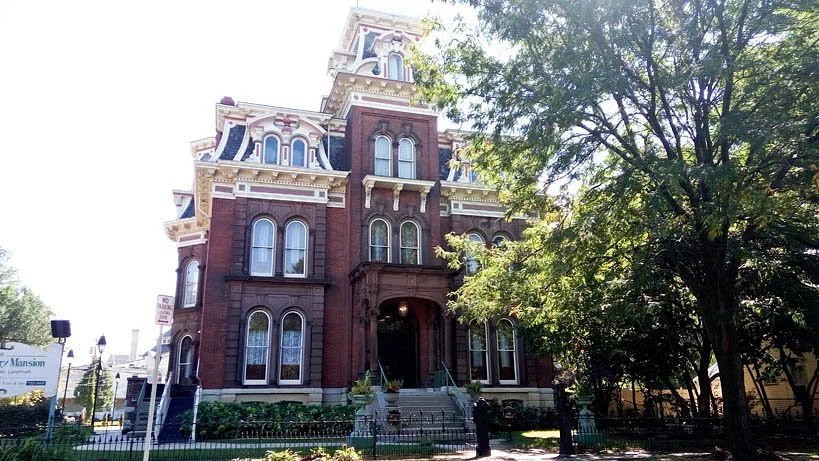 Jacob Henry Mansion