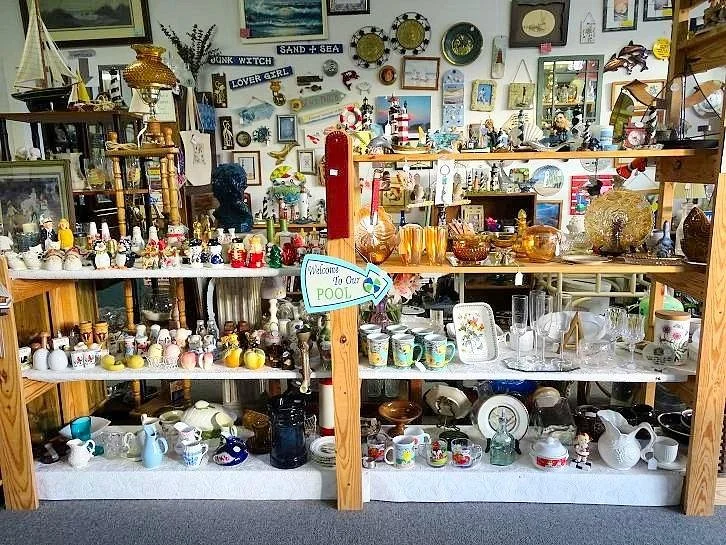 Trash & Treasures Antique Mall