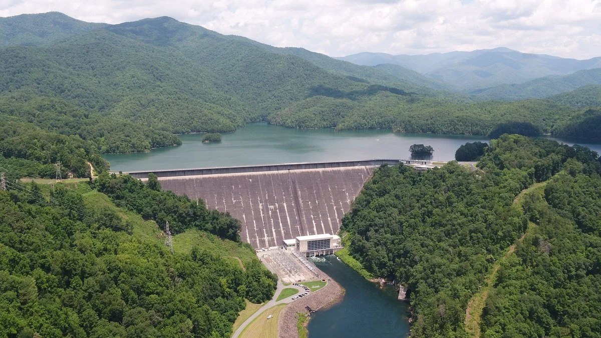 Fontana Dam & Visitors Center
