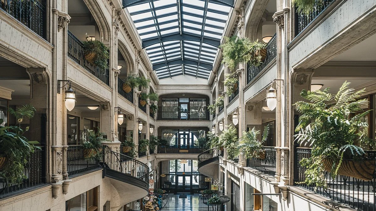 Grove Arcade