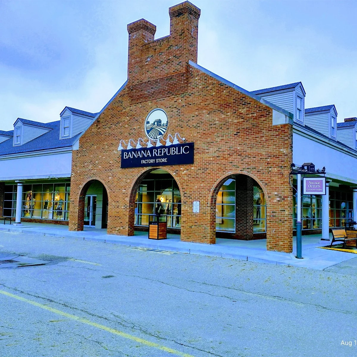 Aurora Farms Premium Outlets