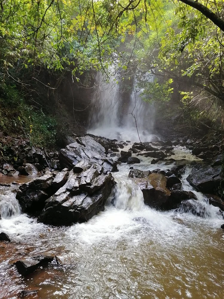 Dakdam Waterfall