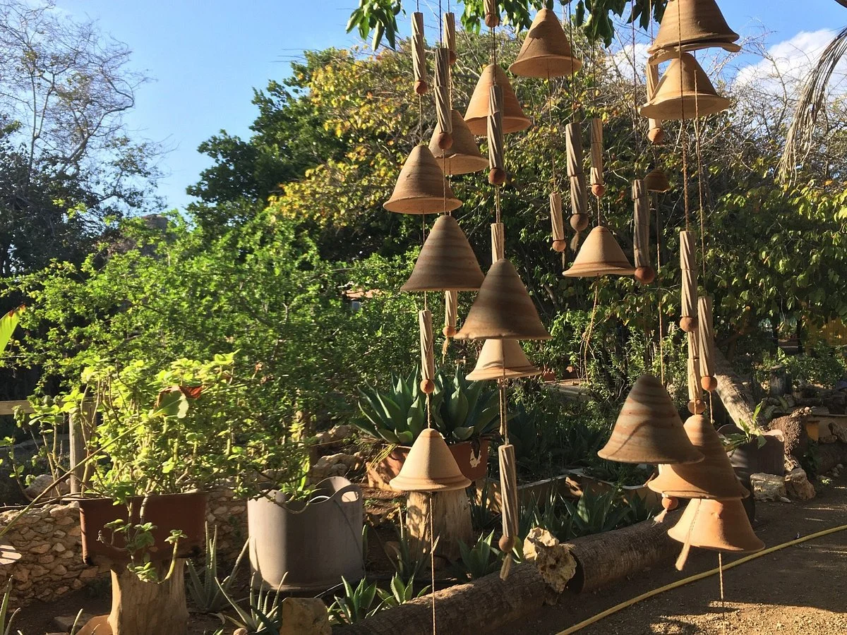 Den Paradera - Dinah's Botanic & Historic Garden
