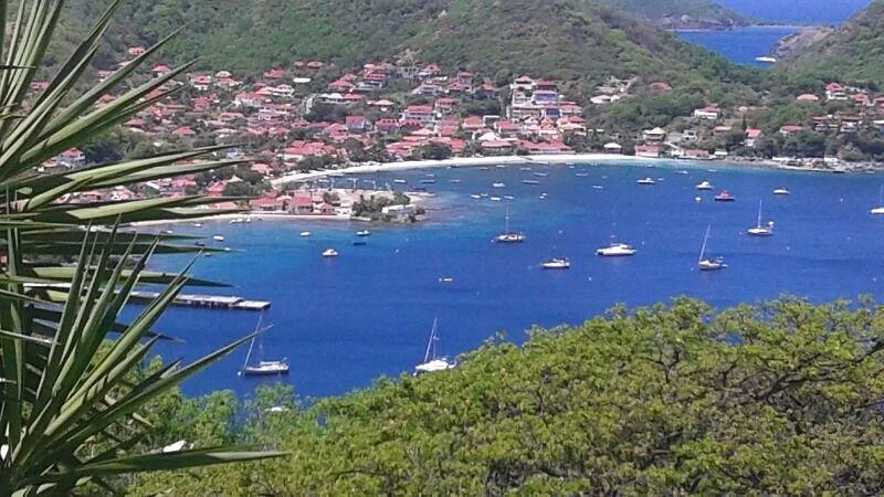 Bourg des Saintes