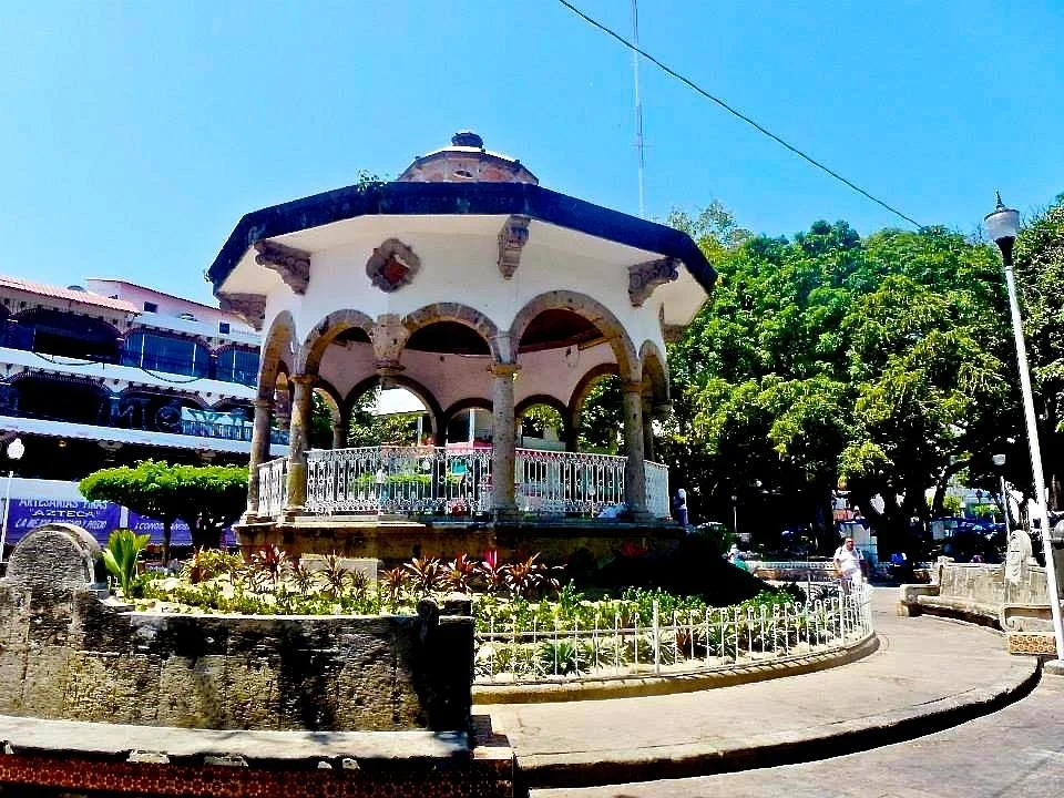 Plaza Álvarez