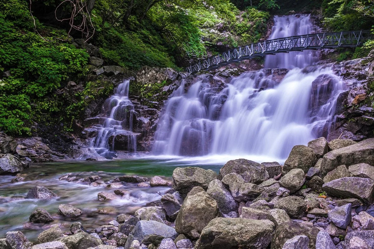 Shojigataki Falls