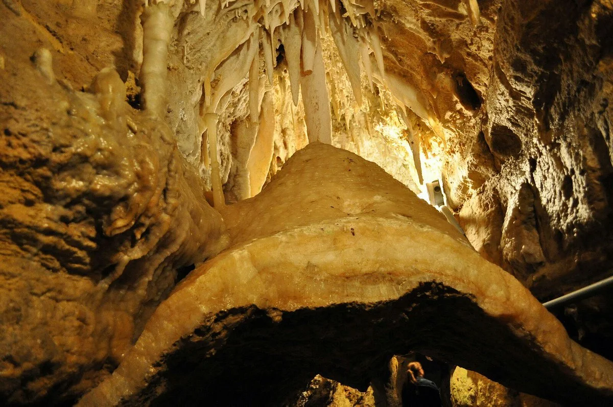 Crystal Lake Cave