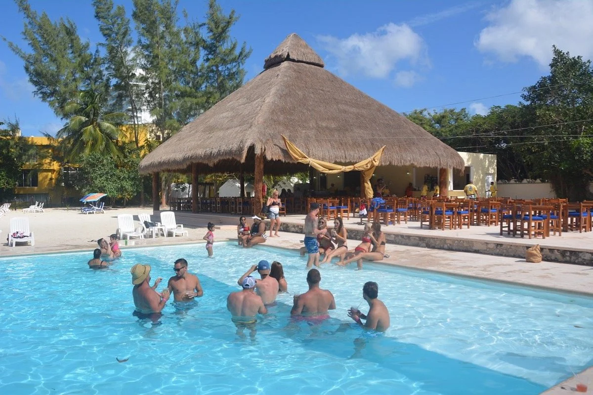 Islands Beach Club