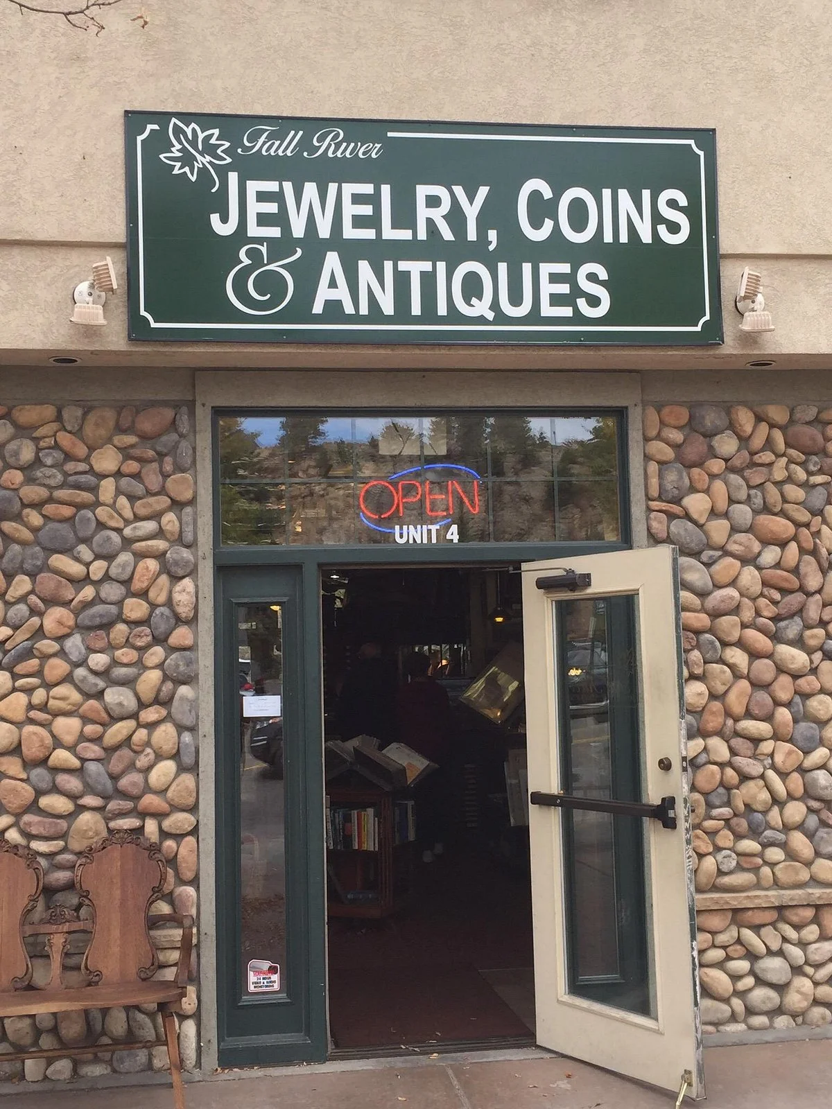 Fall River Jewelry & Antiques