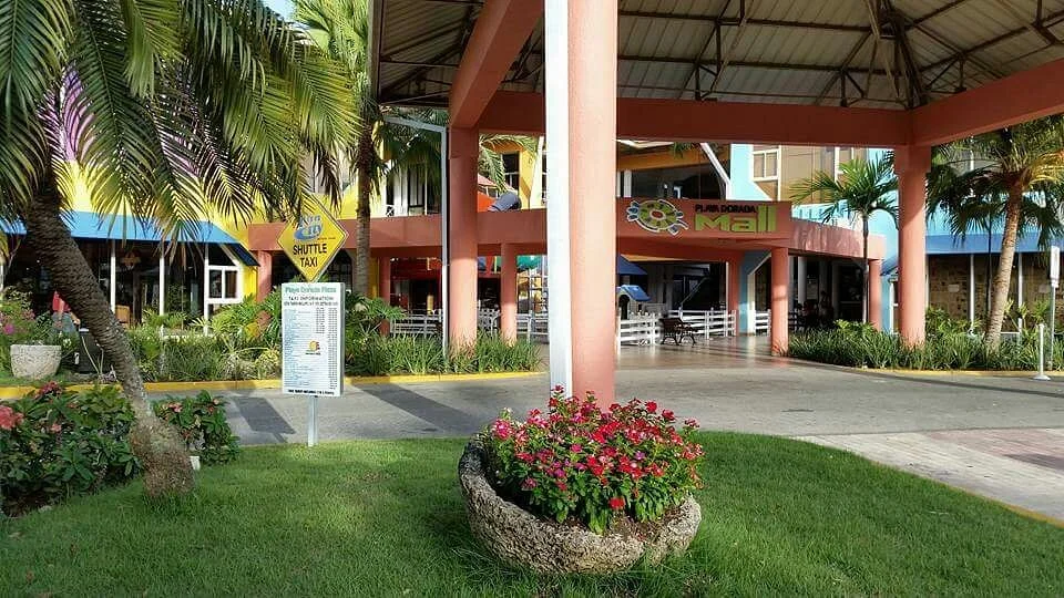 Playa Dorada Mall