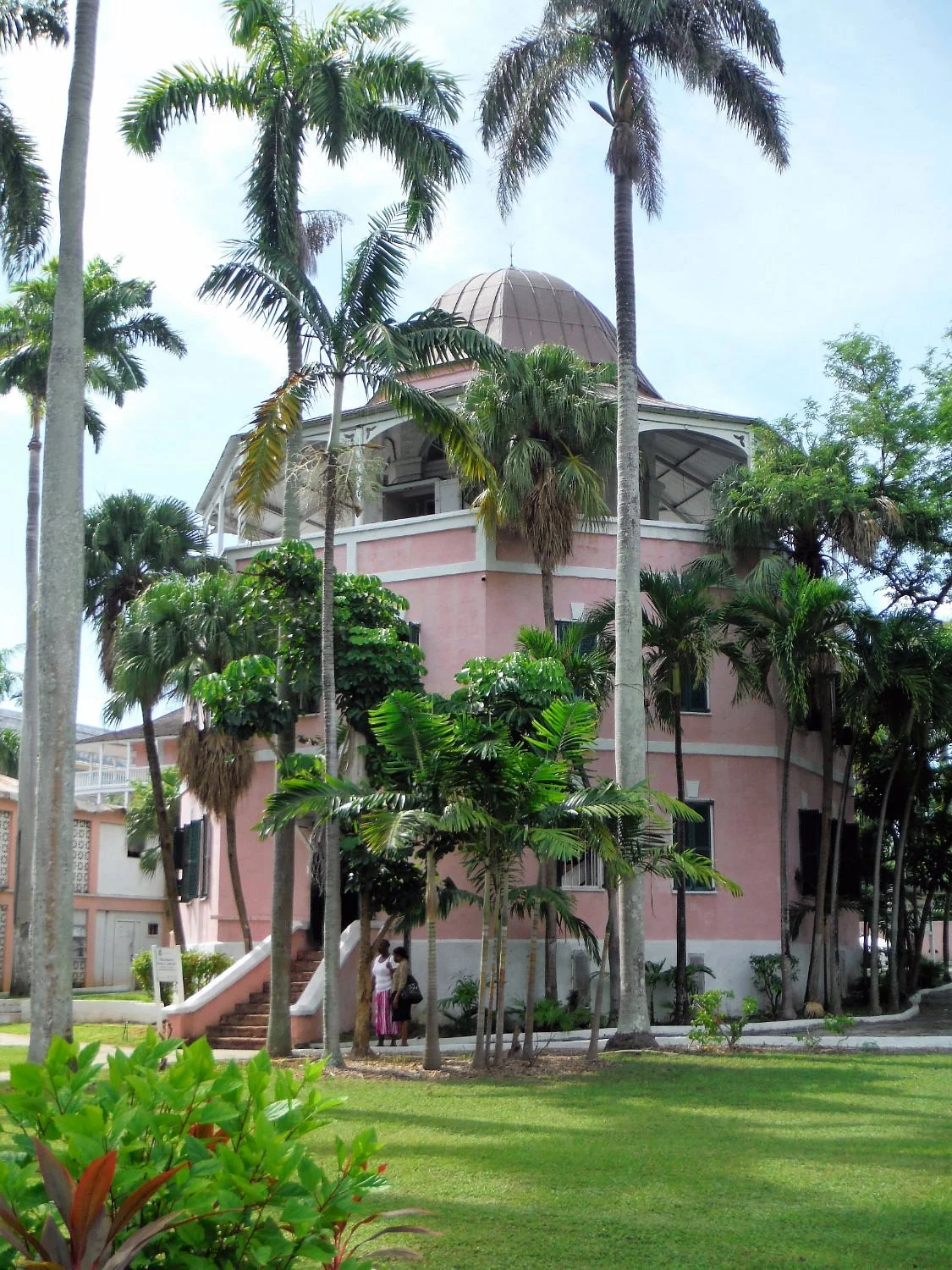 Nassau Public Library & Museum