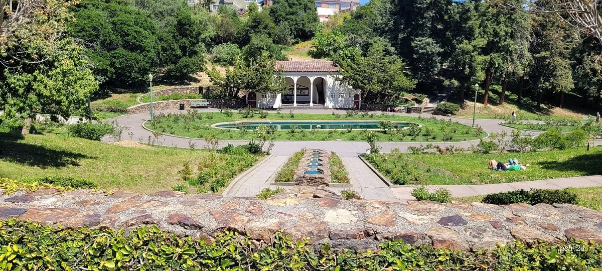 Morcom Amphitheater of Roses