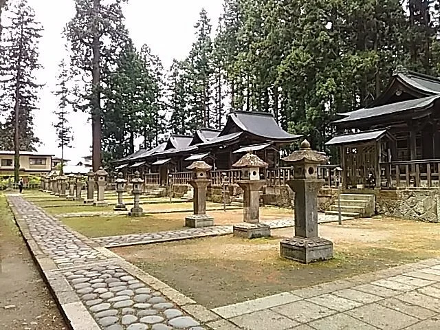 Uesugi Family Byosho Graves