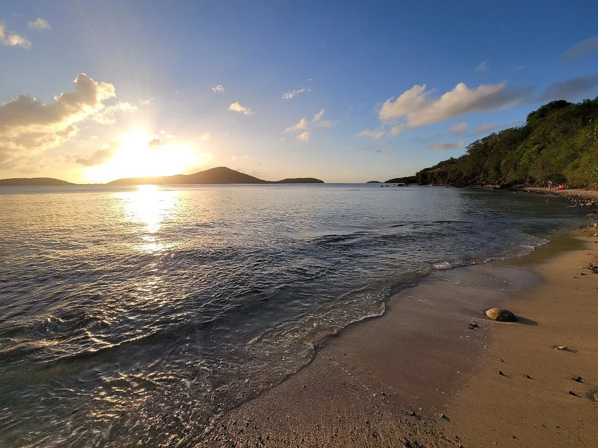 Melones Beach