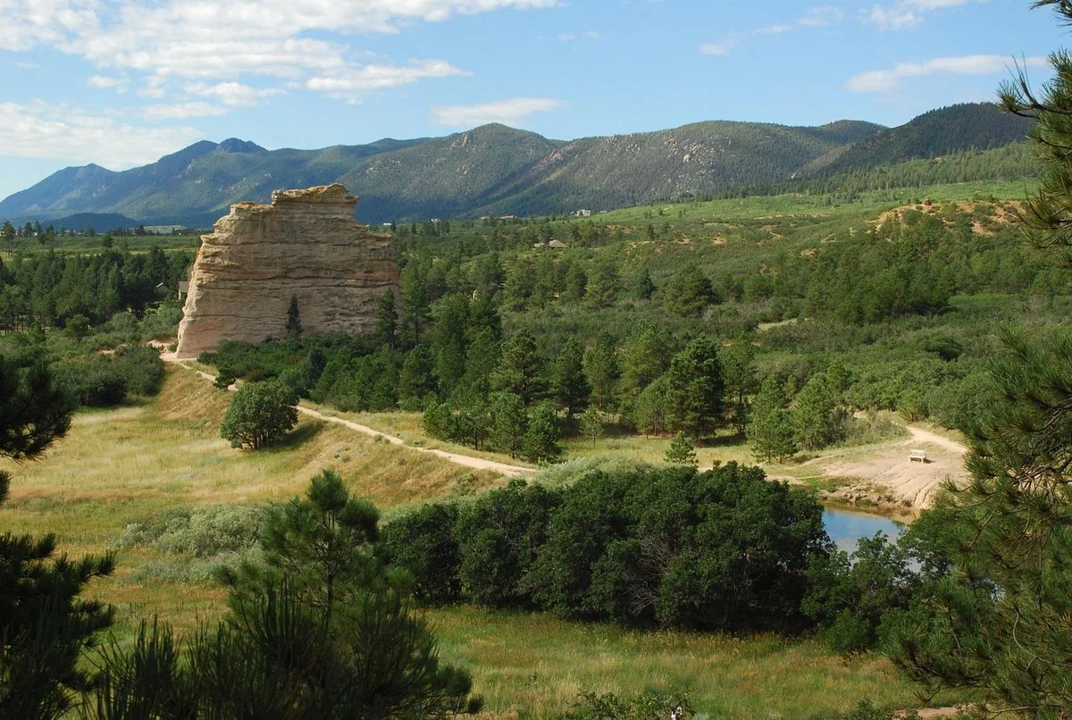 Monument Rock Trail