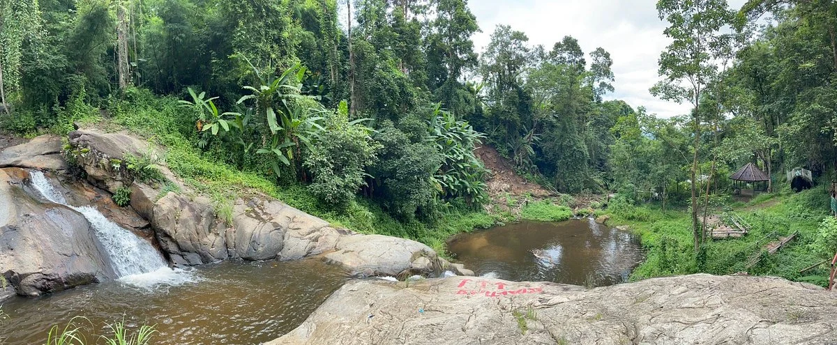 Mor Paeng Waterfall