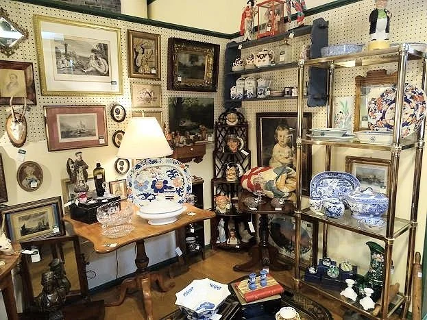 Carrousel Antiques