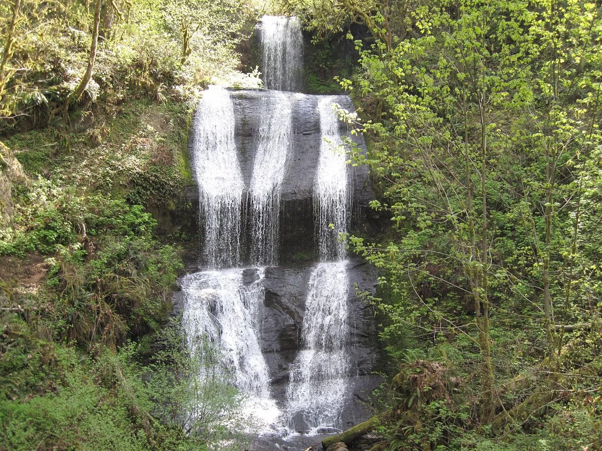 McDowell Creek Falls