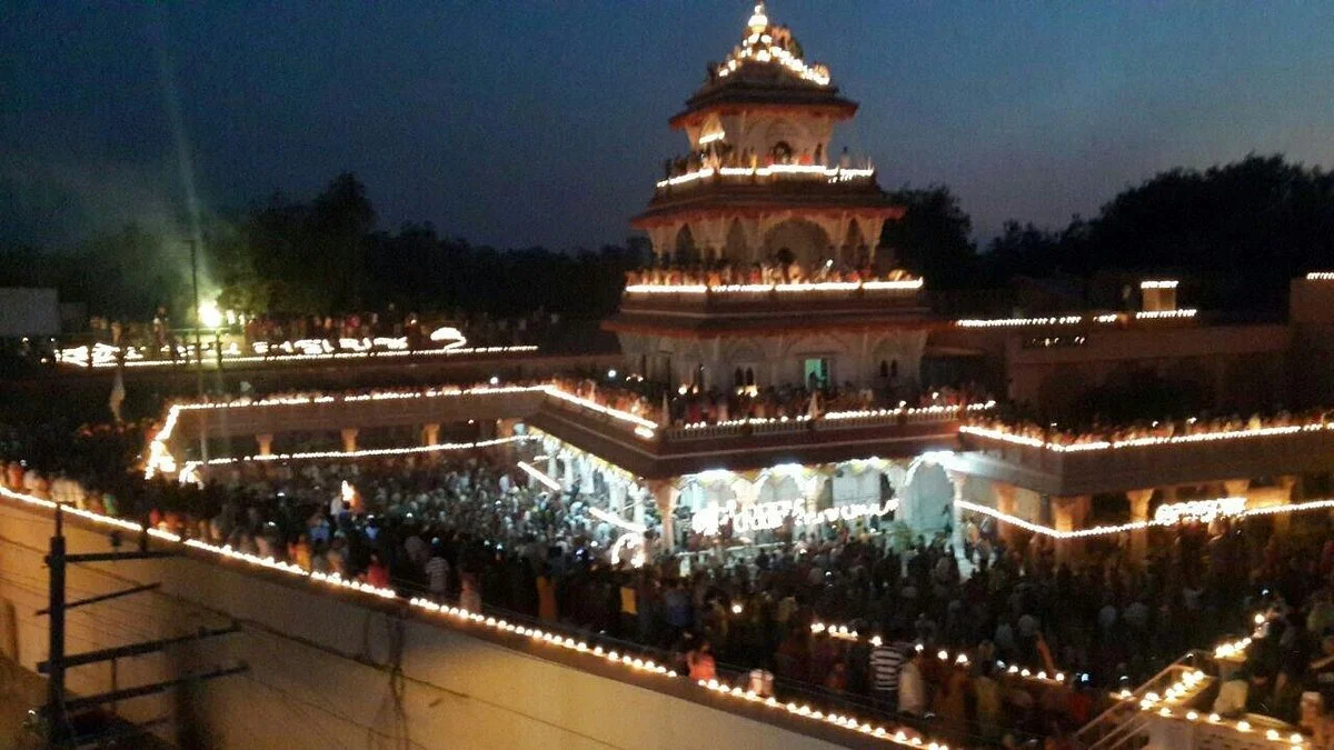 Shree Santram Samadhi Sthan
