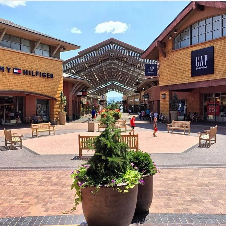Outlets at Traverse Mountain