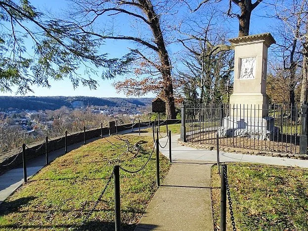 Frankfort Cemetery