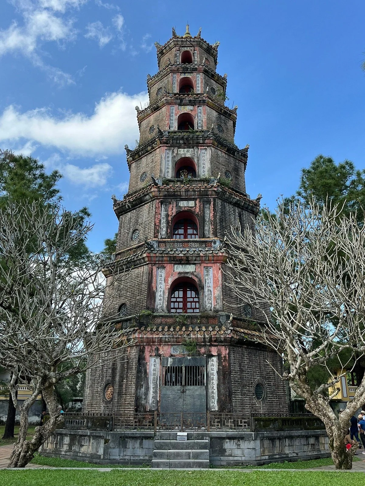 Tu Dam Pagoda
