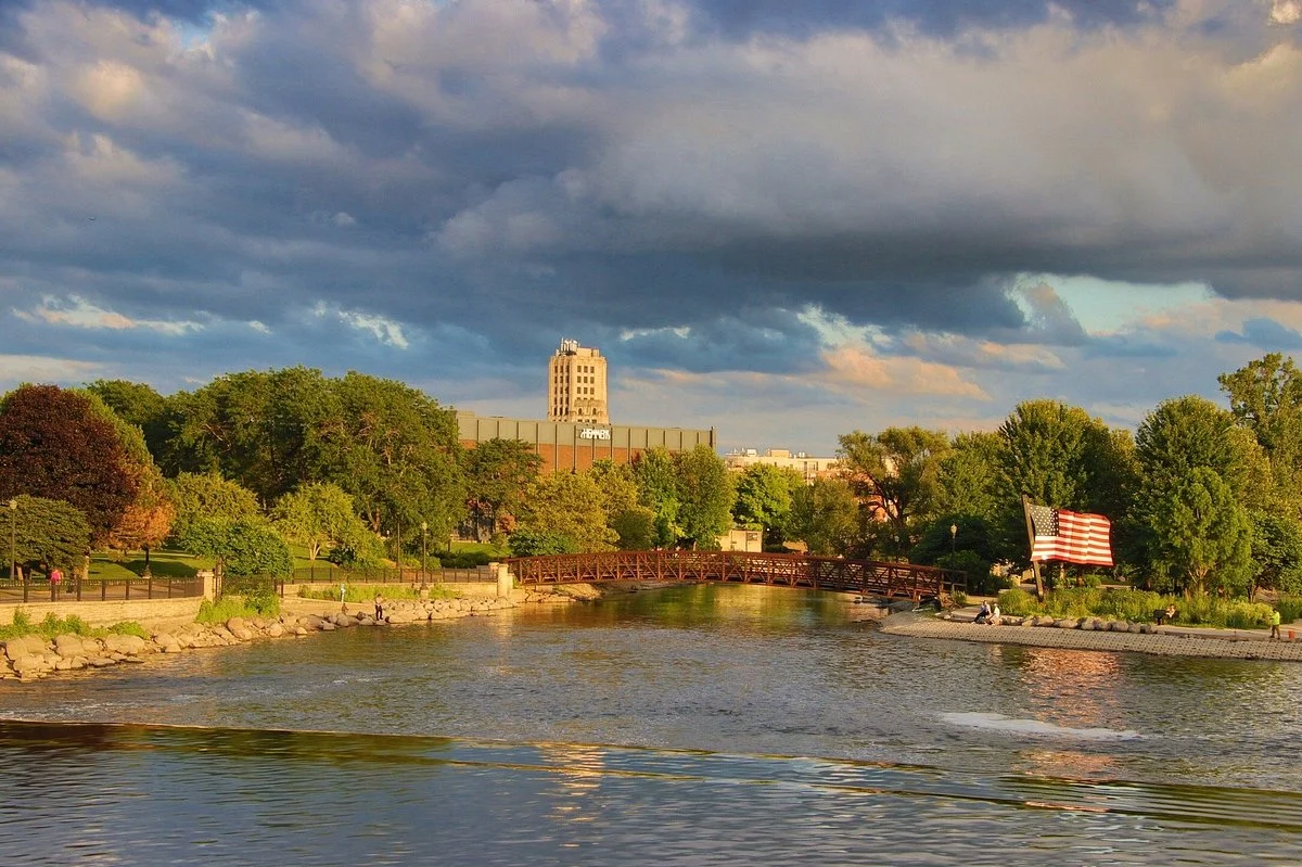 Riverside Drive Promenade