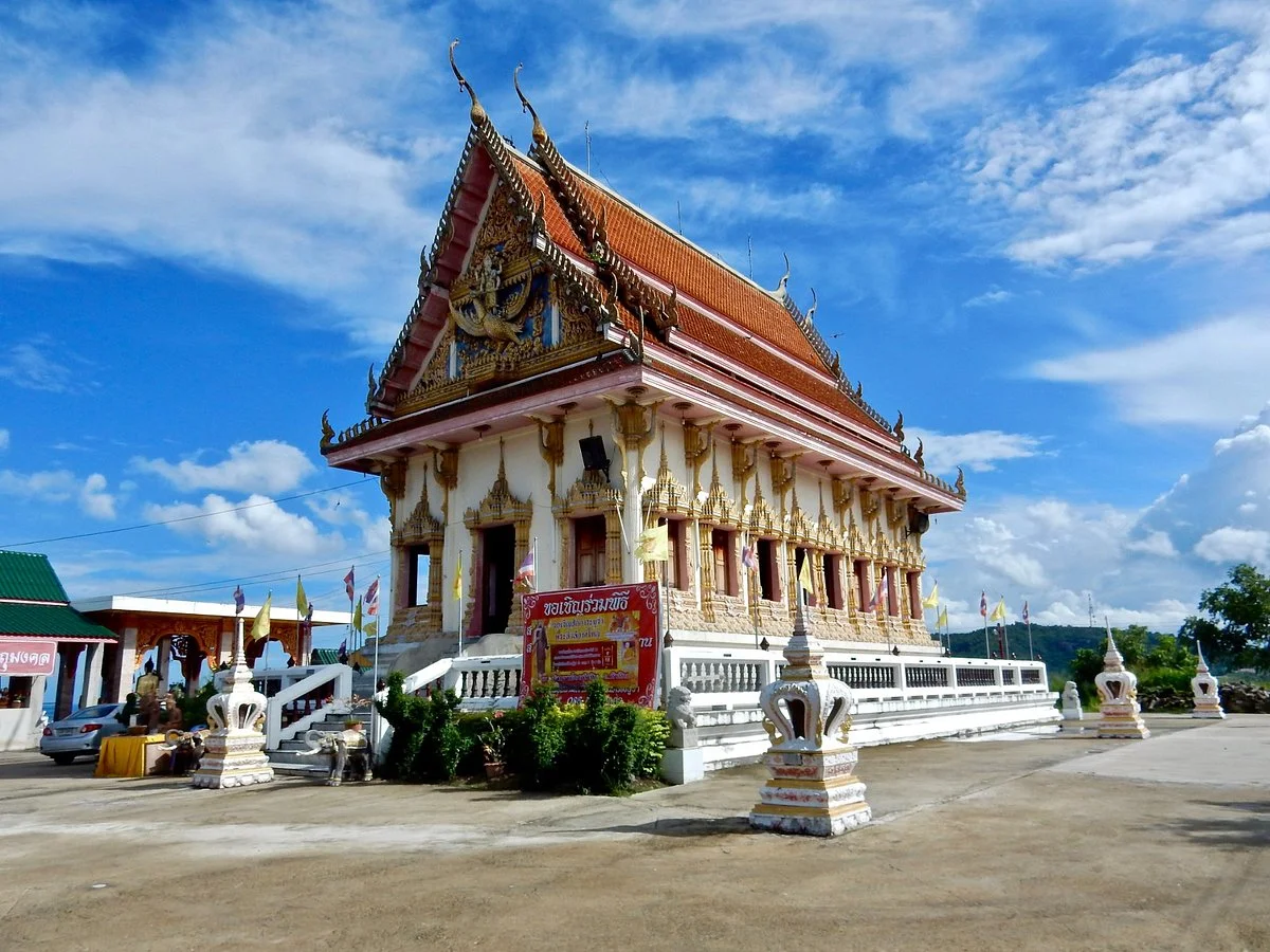 Wat Khao Noi