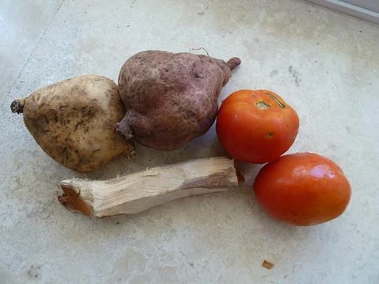 Community & Farmers' Market