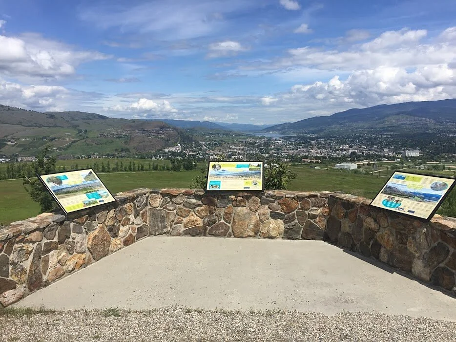 Allan Brooks Nature Centre