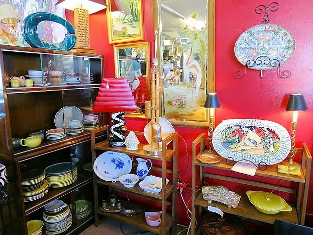 Modern Antique Mall