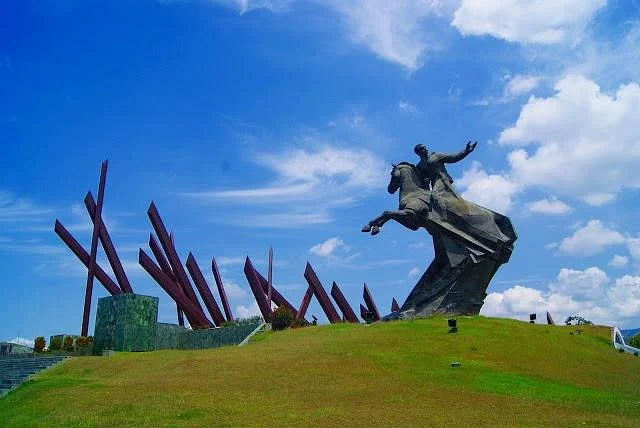 Revolution Plaza (Plaza De La Revolucion)