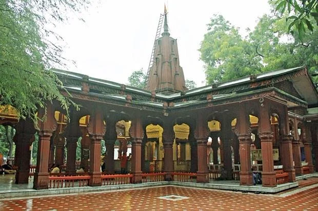 Sarasbaug Ganpati Temple
