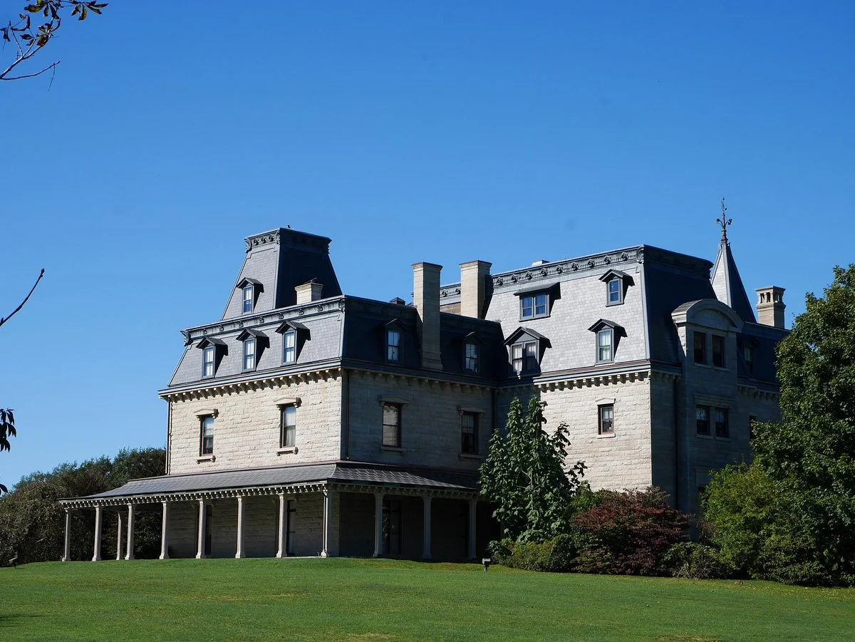 Chateau-sur-Mer