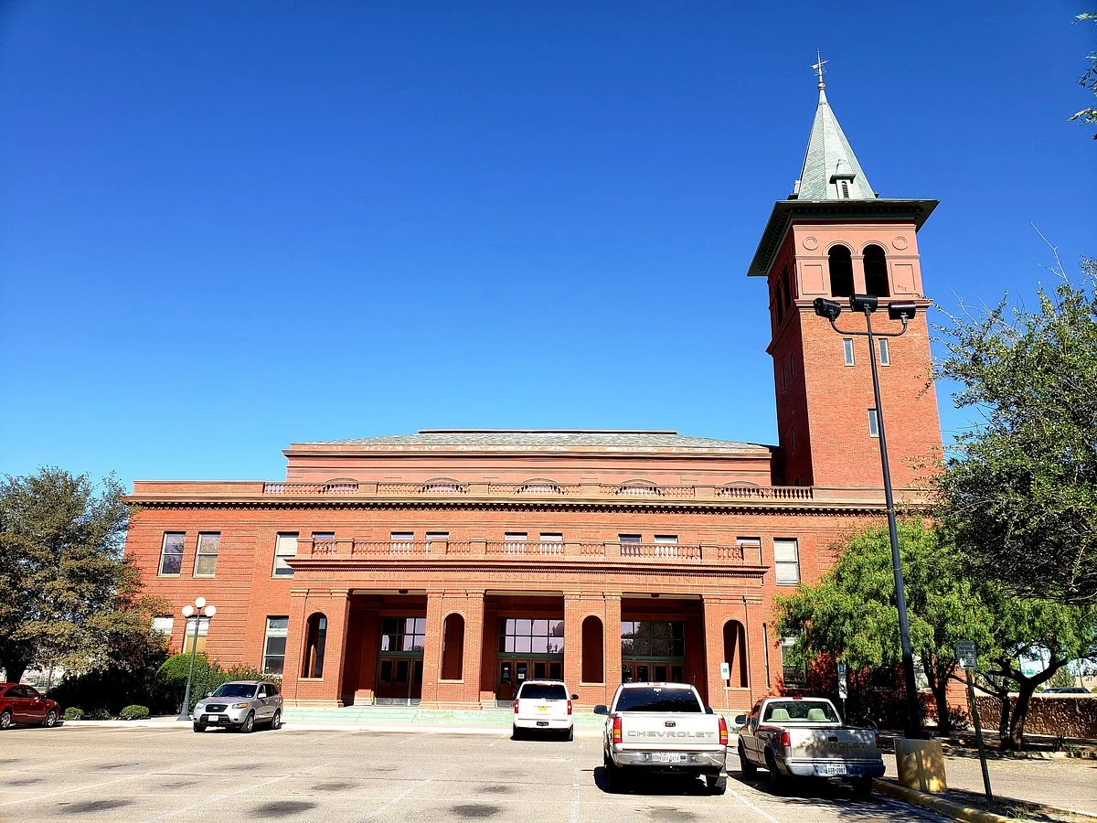 El Paso Downtown Artist and Farmer's Market